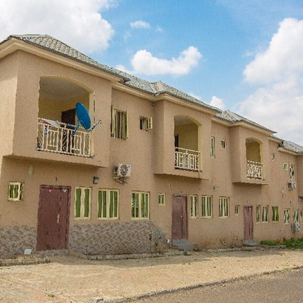 Customscoop Estate, Kagini